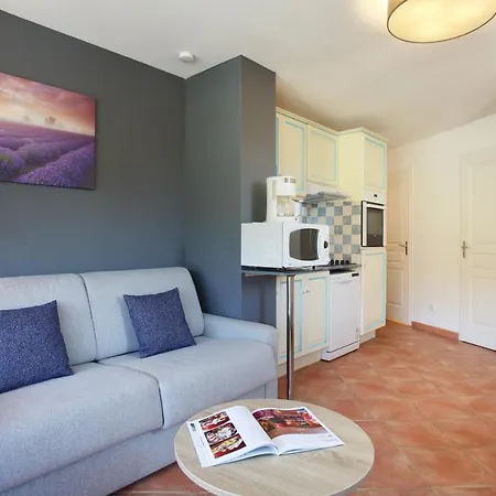 Odalys La Licorne De Haute Provence Aparthotel