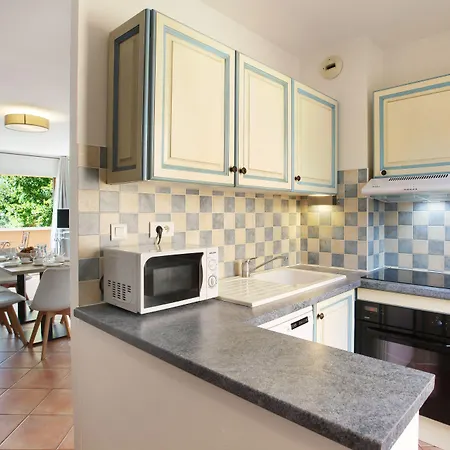 Odalys La Licorne De Haute Provence 4*