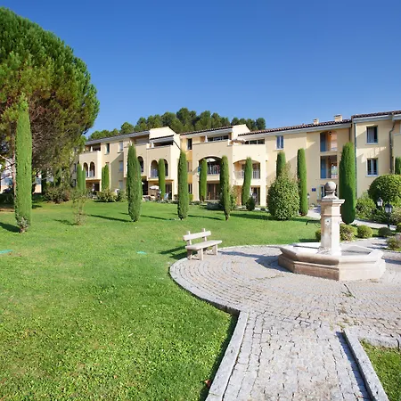 Odalys La Licorne De Haute Provence Lejlighedshotel Gréoux-les-Bains