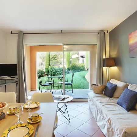 Aparthotel Odalys La Licorne De Haute Provence