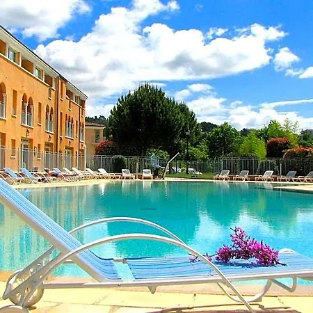 Aparthotel Odalys La Licorne De Haute Provence 4*