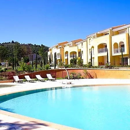 Résidence Odalys La Licorne De Haute Provence 4*