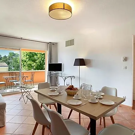 Résidence Odalys La Licorne De Haute Provence 4*