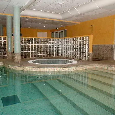Odalys La Licorne De Haute Provence Hotel apartamentowy Gréoux-les-Bains