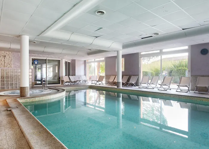 Aparthotel Odalys La Licorne De Haute Provence 4*