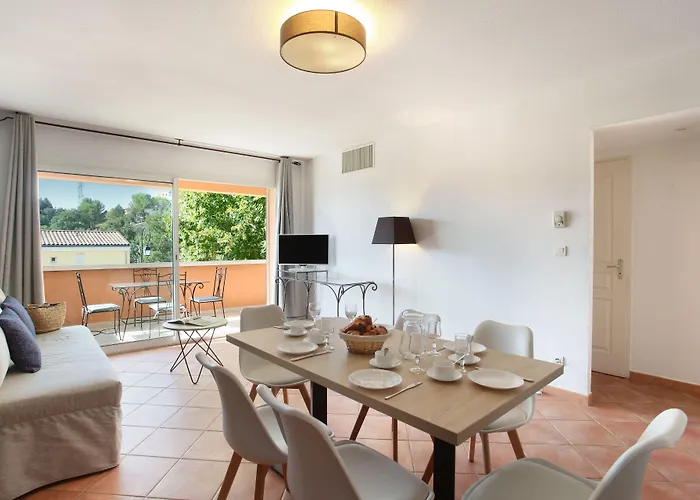 Aparthotel Odalys La Licorne De Haute Provence Greoux-les-Bains