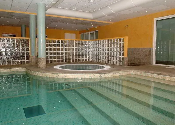 Odalys La Licorne De Haute Provence Aparthotel Greoux-les-Bains