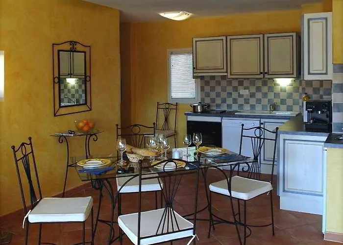 Odalys La Licorne De Haute Provence 4*